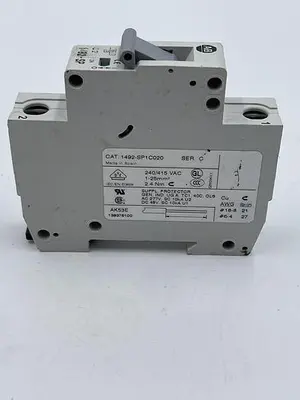 USED ALLEN-BRADLEY ALLEN-BRADLEY 1492-SP1C020 SER C
