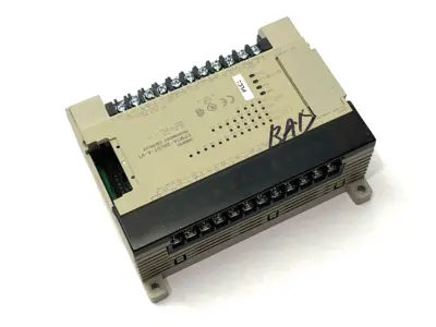 Used Omron Programmable Logic Controller 18-Input Pts 12-Output Pts PLC Processors Michigan US | Maverick Industrial Sales #1394403