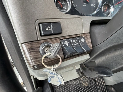 Used 2018 KENWORTH T880 TRUCK TRACTOR Conventional trucks Michigan US | Miedema Asset Management Group #1709455