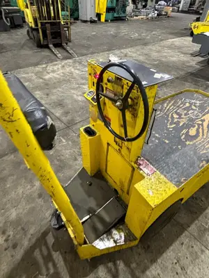 USED CUSHMAN 898361