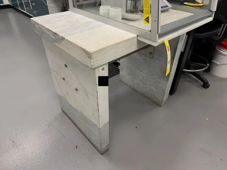 Used _UNKNOWN_ _UNKNOWN_ Furniture (Laboratory) Rhode Island US | Federal Equipment Company #1344293