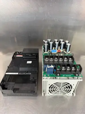 Allen-Bradley 25c-D037N114 /B 3Ph 380-480V 47.63Hz (2.5.3)