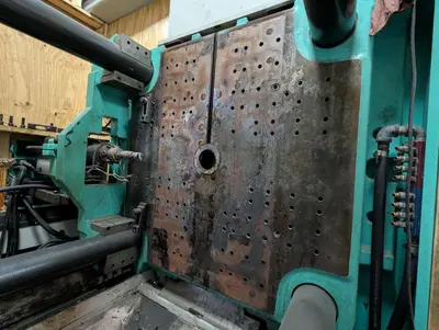 2017 ARBURG 920S-5000-1300/400 2-COLOR Injection Molding Horizontal/Vertical | Machinery Network (5)