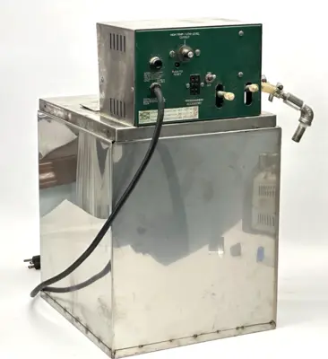 108110 | Neslab Instruments  Exacal Recirculating Water Heater - For parts or not working