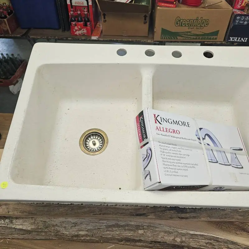 Urathane Kitchen Sink w/New Faucet Set