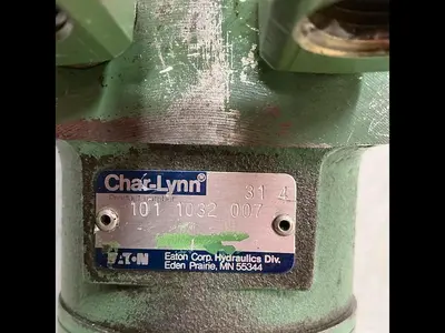 USED CHAR LYNN 101 1032 007