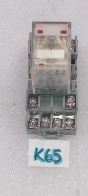 USED IDEC IDEC SY4S-05 SOCKET + OMRON RELAY MY4N