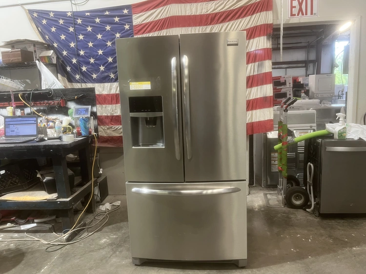 Used FRIGIDAIRE GALLERY FRENCH DOOR Refrigerators Michigan US | Miedema Asset Management Group #1316005