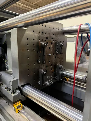 2019 TOSHIBA EC250SXIIV70-U48-8A Injection Molding Horizontal/Vertical | Machinery Network (9)