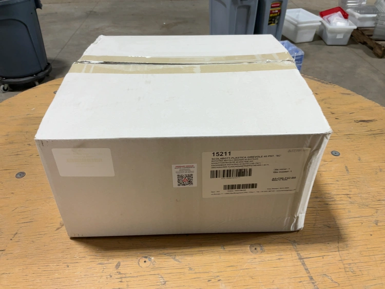 Used FERRARI 15211 45 POST/SEAT ROTATING BOTTLE DRAINER Bottle Cleaners Michigan US | Miedema Asset Management Group #1761580