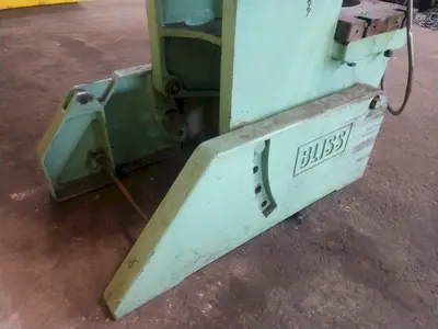 USED BLISS C60STROKE ................. 4"ADUSTMENT .............. 3"SHUT HEIGHT ............ 14.25"