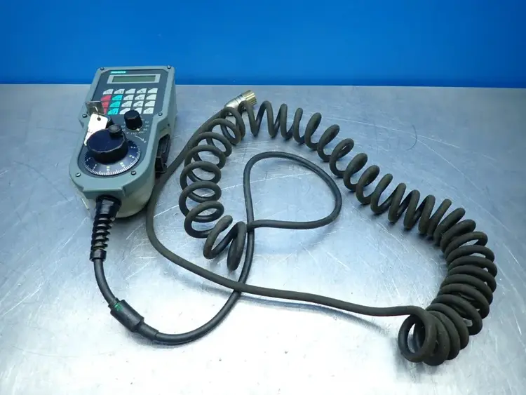 Used SIEMENS UNKNOWN Automation Control (HMI) Ohio US | HGR 24 #754585