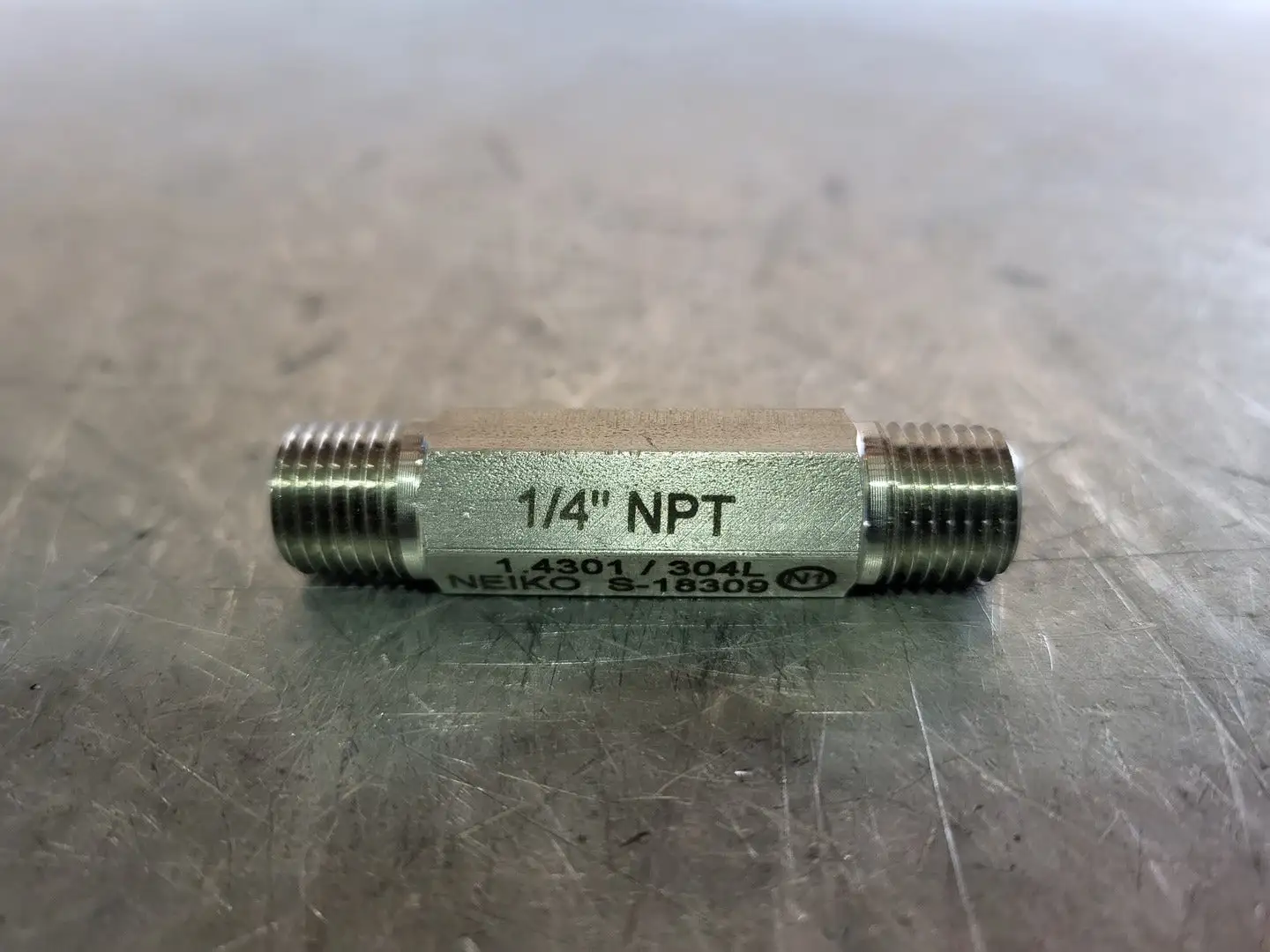 Pipe Nipple 1/4" NPT x 2-1/4", 304L