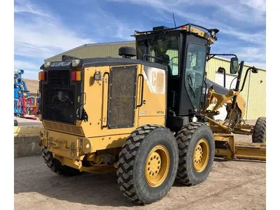 2011 Caterpillar 12M