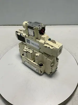 USED VICKERS DG5V-7-6C-T-PL-T-10-JA-S443