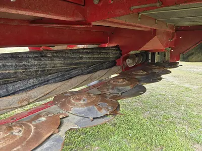 USED 2023 MASSEY FERGUSON 1316S