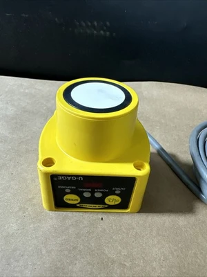 USED Banner QT50UVR3W