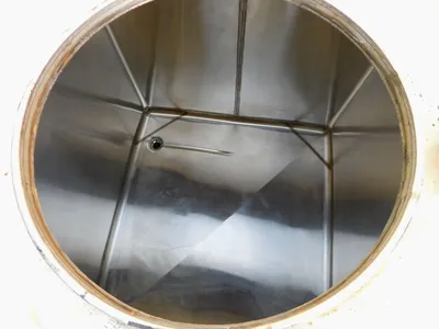 USED 350 GALLON LIQUID TOTE 350 GALLON