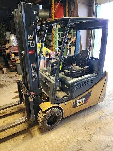 Used 2015 CATERPILLAR 2ET4000 Misc Forklifts Wisconsin US | Lemke Machinery Sales #678515