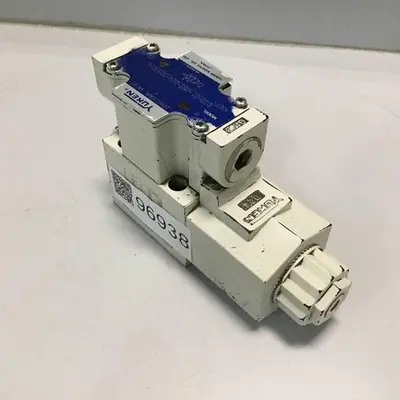 USED YUKEN DSG-01-2B3-D24-50330-L