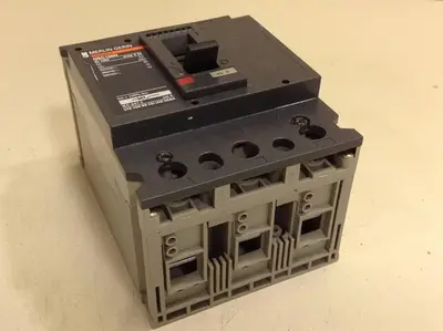 USED MERLIN GERIN NSC100N-40
