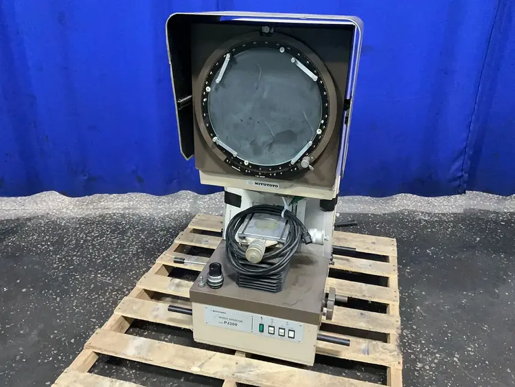 Used MITUTOYO PJ 300H Comparators Ohio US | HGR 24 #1314154
