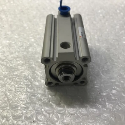 NEW SMC CDQ2A32-45DCZ