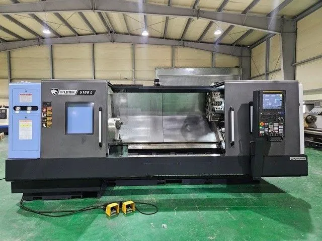 DN SOLUTIONS PUMA 5100LB CNC UNIVERSAL TURNING CENTER