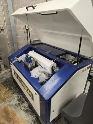 YONGDA CNC Waterjet Cutter, excellent condition, visible under power, POA