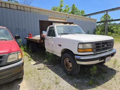 1997 Ford F250 Flatbed Pickup (LOCATION: Batavia, OH)