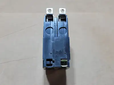USED SQUARE D QOB230