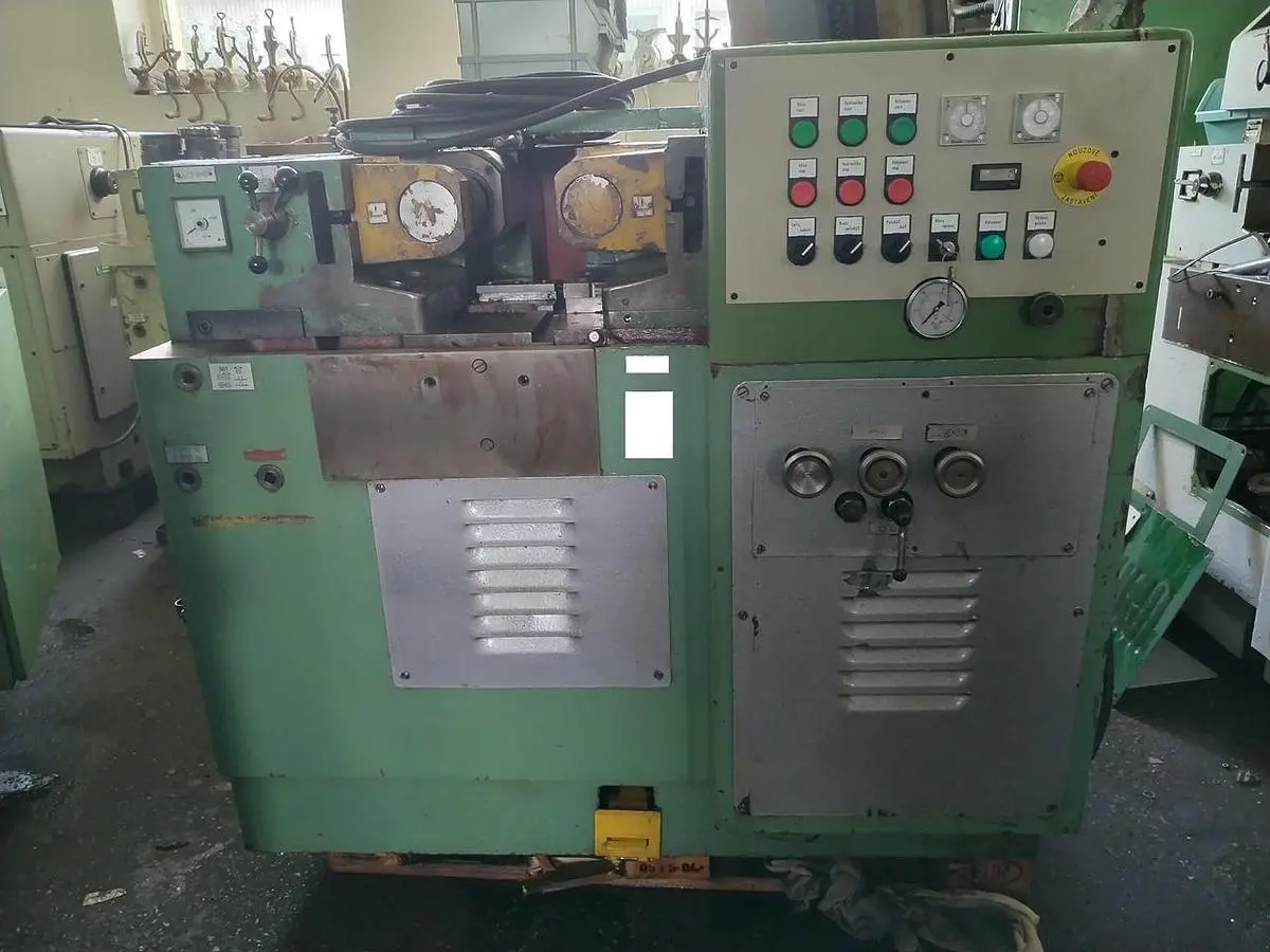 Used 1986 VEB WEMA BAD DUBEN DDR UPW 12,5 Thread Rollers CZ | Amaron s.r.o. #1061694