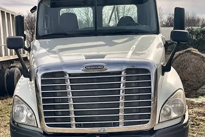 Used 2013 FREIGHTLINER DAY CAB Conventional trucks North Carolina US | Proxy Equipment #1385396