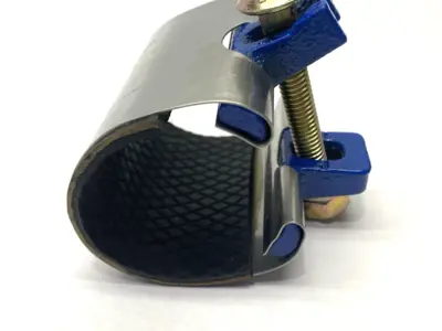 Used Smith-Blair Stainless Steel Repair Clamp 1-1/2" Pipe 3" Width Plumbing Equipment Michigan US | Maverick Industrial Sales #1395746