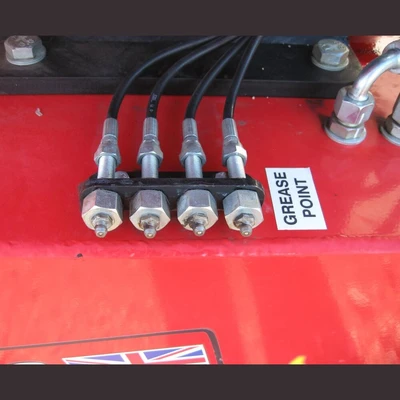 USED 2019 RED RHINO CRUSHERS 2000