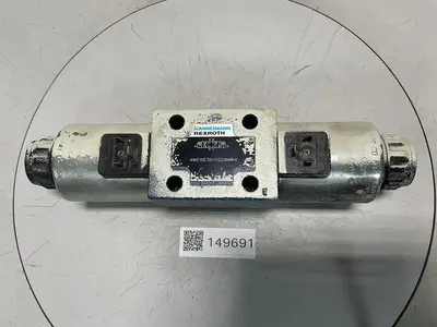 USED REXROTH 4WE10E33/CG24N9K4