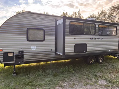 Used 2018 CHEROKEE GREY WOLF 27DBS Campers, Caravans, Motorhomes Michigan US | Miedema Asset Management Group #1437137