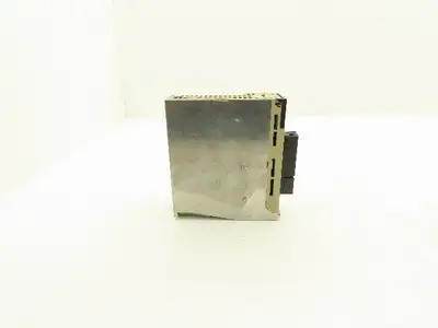 Yaskawa SGDS-02A01A AC Motor Drive 1PH 230V 2.4A In 3PH 0-230V 0-300Hz 200W Out