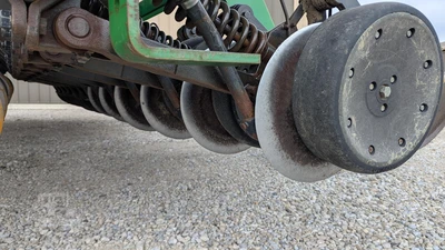 USED 2008 JOHN DEERE 1590