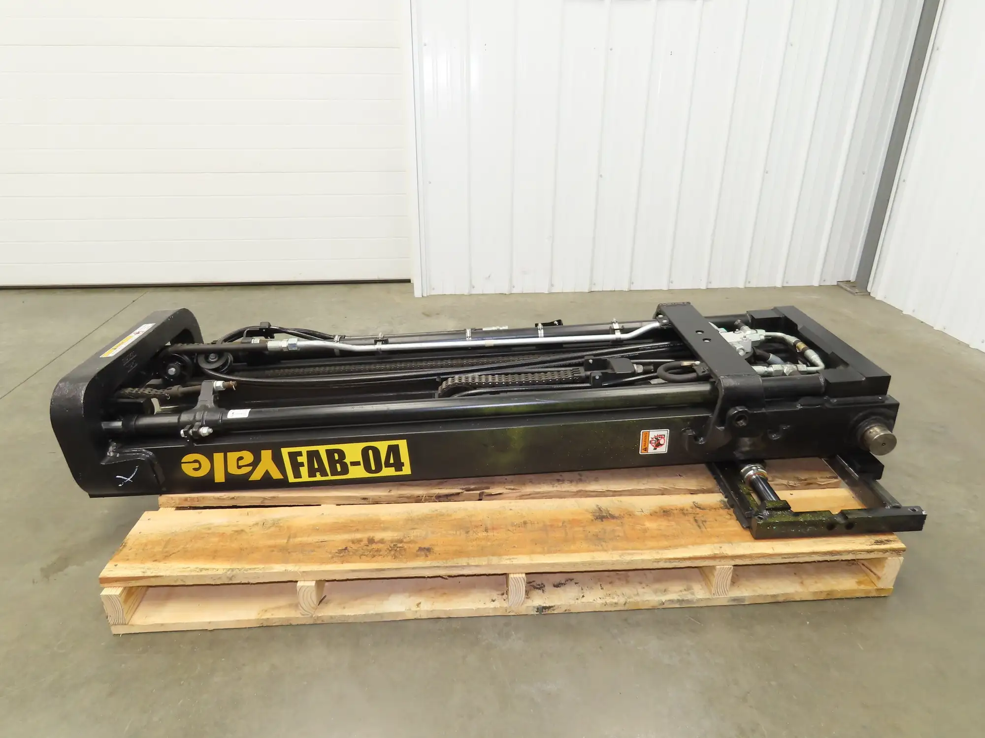 Yale Forklift Mast 193" 3-Stage Tilt Class 2 Electric 3450lbs ERP035VTN36TE084