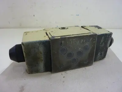 USED VICKERS C2119475DG4S4016CUB60