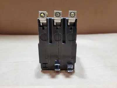 USED SQUARE D QOB360