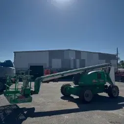 USED 2017 JLG 600A