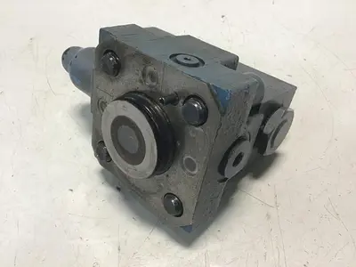 USED VICKERS DG4V-3-2AL-M-U-HL7-60