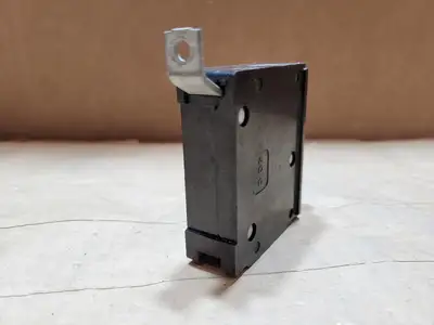 15 Amp, 1 Pole, 120/240 Volts Circuit Breaker