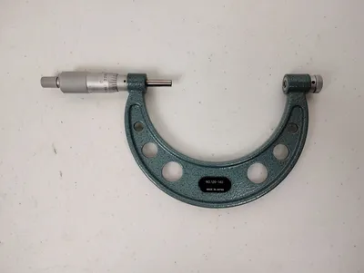 USED MITUTOYO 126-140