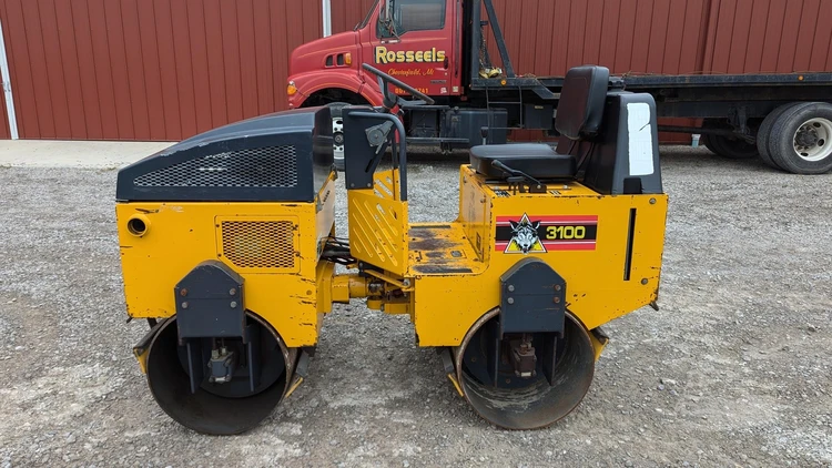 Used STONE WOLFPAC 3100 Roller Compactors | Rosseel's Equipment Inc #720739