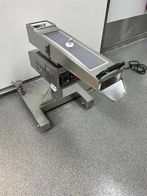 DT Industries Stokes model 623-1 stainless steel vibratory tablet deduster
