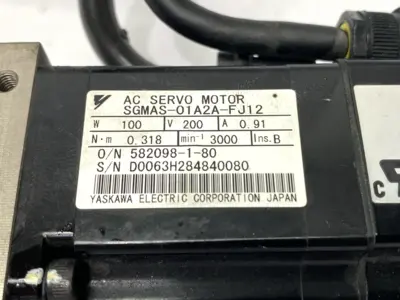 USED YASKAWA SGMAS-01A2A-FJ12
