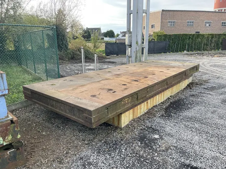 Used TABLE 8000 X 3000 X 400 MM Tables, Floor & Layout Plates BE | Apt International N.V #366668